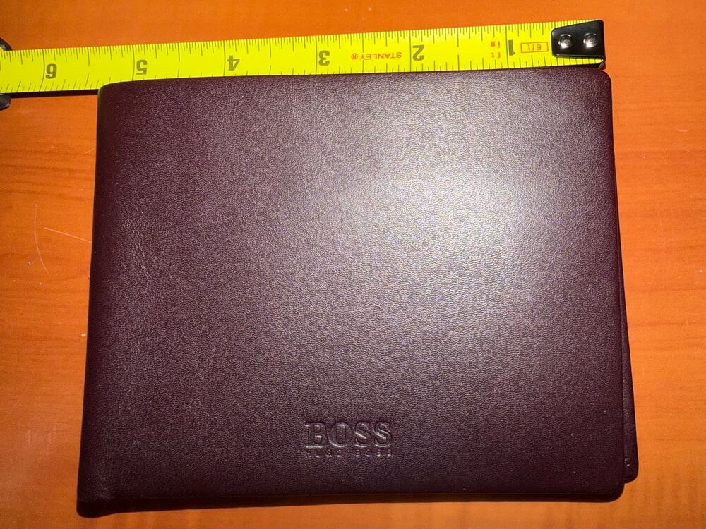 Hugo Boss Burgundy/Dark Brown Leather Bifold Wallet With Coin Pocket